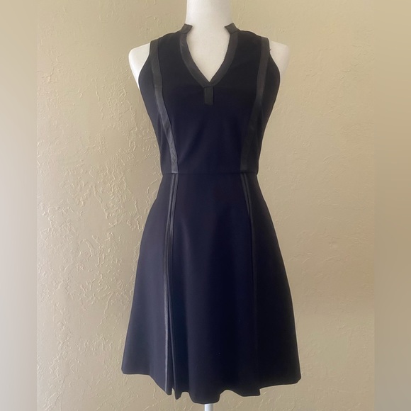 REBECCA TAYLOR Black Leather Trim Shift Dress Size 0 Sleeveless Mini - Picture 2 of 5